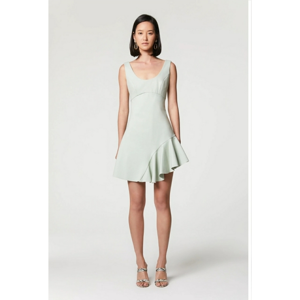 🦄NWT🦄 Elliatt Crown Dress
